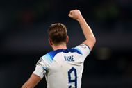 Gerrard urges Kane to consider a change of scenery.